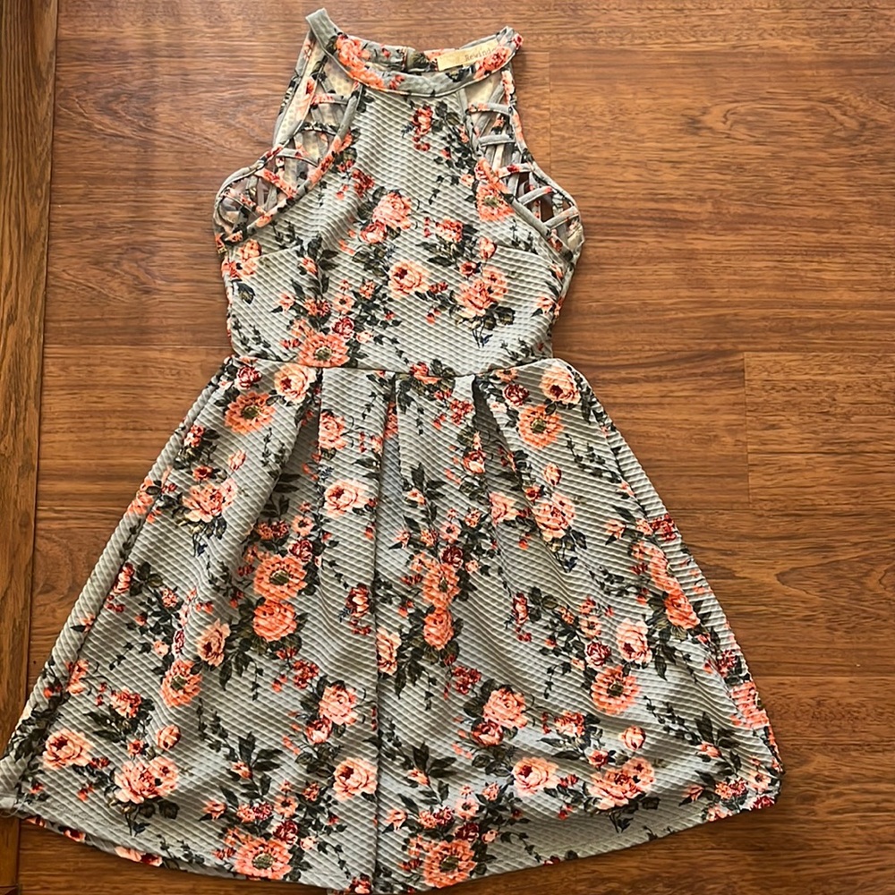 Women’s xs dress. Brand new condition never worn.